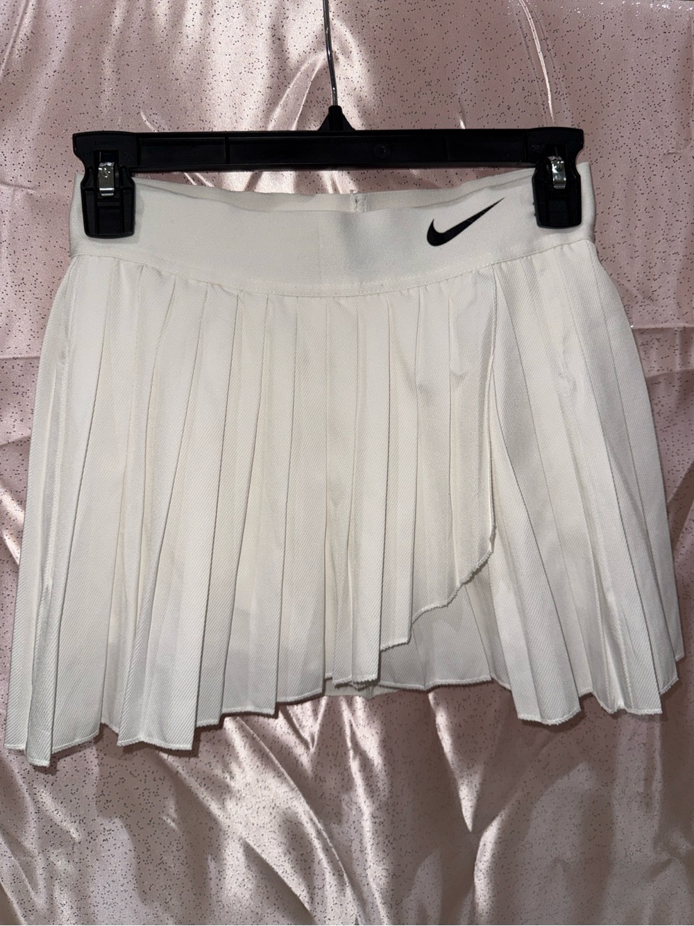 Nike Court Dri-FIT Advantage Pleated Tennis Skirt Skort - Crisp White / Size XS
